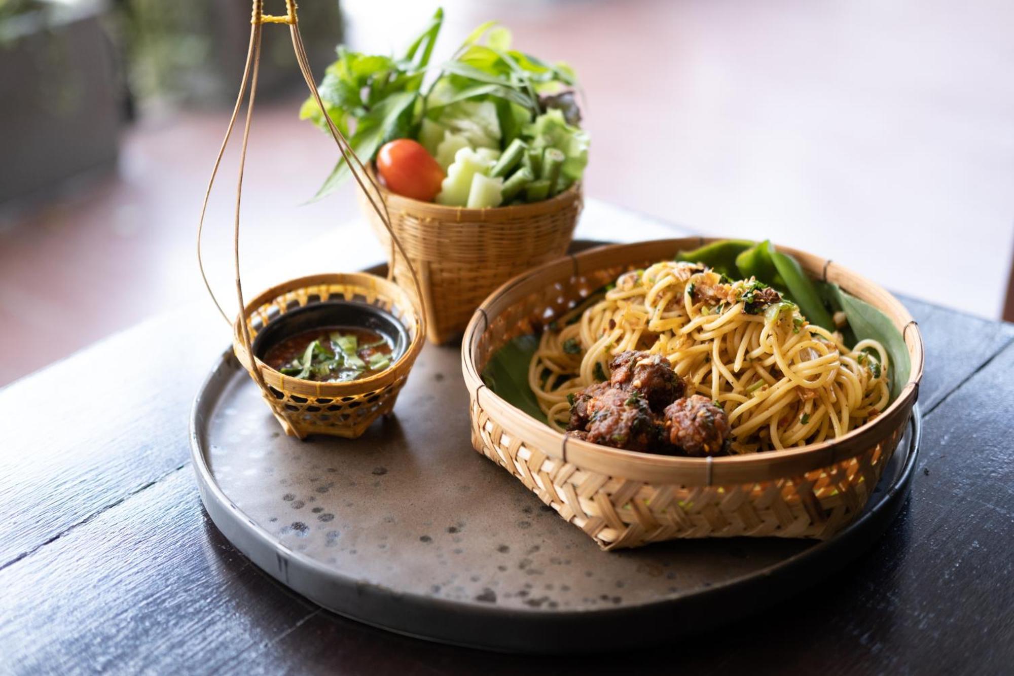 Cmor By Recall Hotels Sha Extra Plus Chiang Mai Exteriör bild